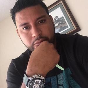 Meet your Posher, César